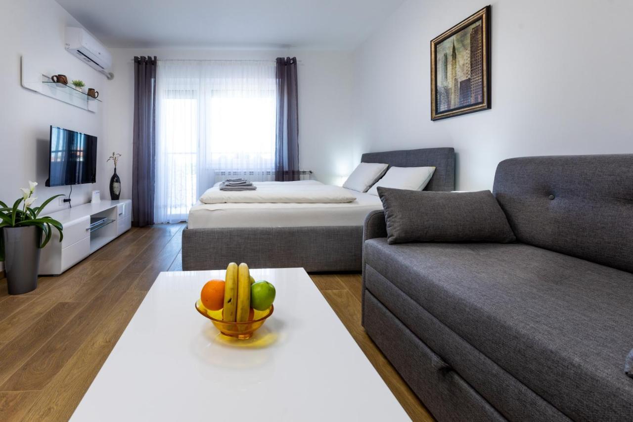 Mb Apartment 수보티차 외부 사진
