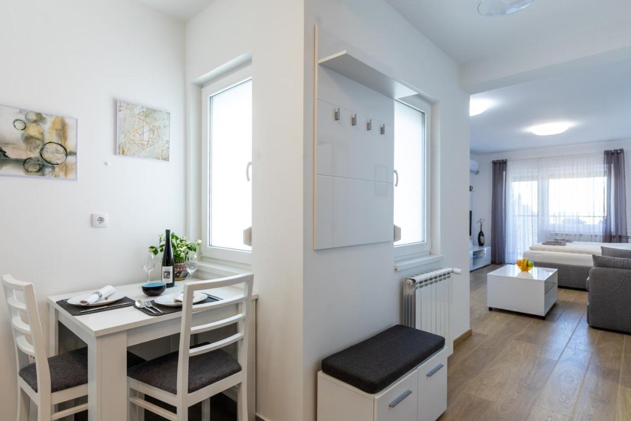 Mb Apartment 수보티차 외부 사진