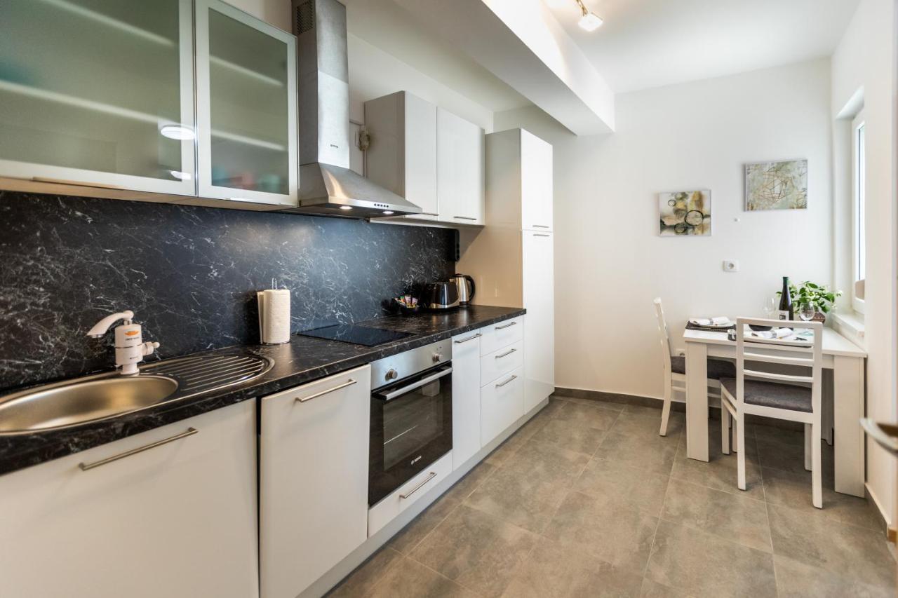 Mb Apartment 수보티차 외부 사진